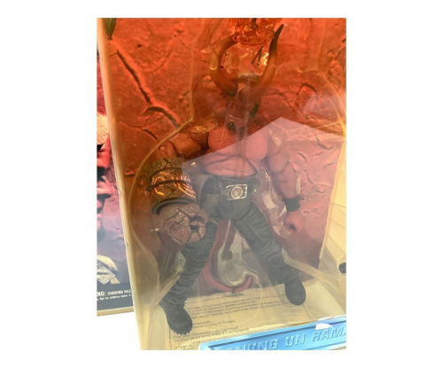フィギュアのヘルボーイ