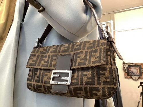 バッグ・財布のバッグ