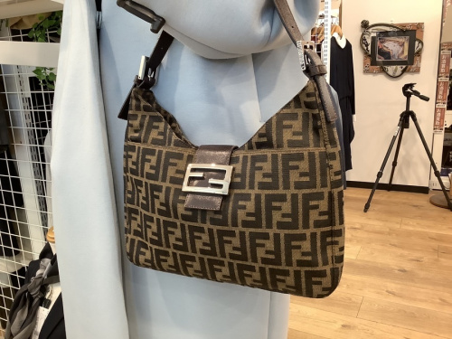 バッグ・財布のバッグ