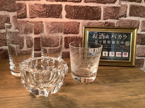 テーブルウェアのガラス