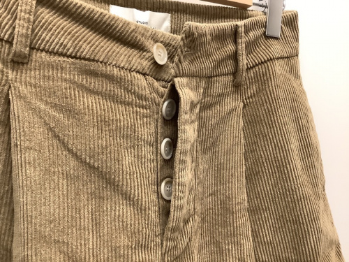 STUDIO NICHOLSONの二俣川 衣類