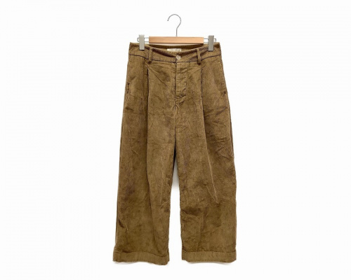 ボトムスのパンツ