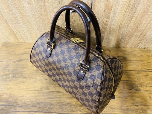 ボストンバッグのLOUIS VUITTON