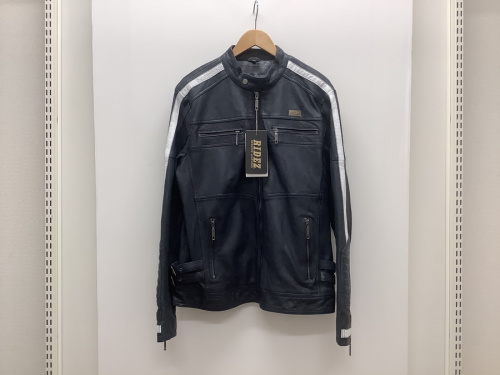 レザージャケットのバイク用品