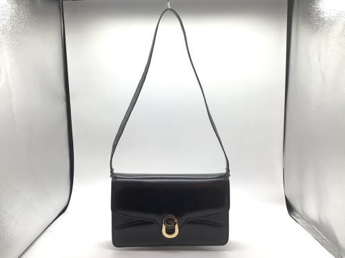 ショルダーバッグのCELINE