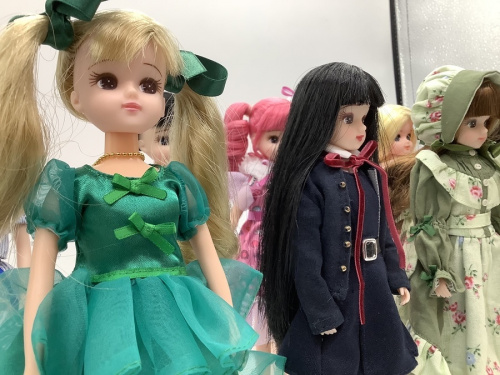 女の子おもちゃのリカちゃん人形
