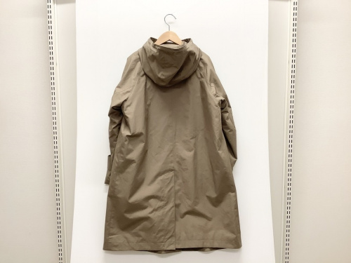 フーデッドコートのMARGARET HOWELL