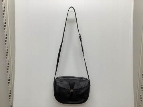 バッグのショルダーバッグ