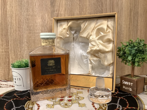 お酒のサントリー