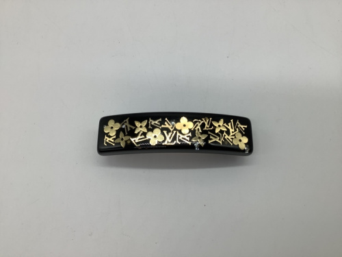 バレッタのLOUIS　VUITTON