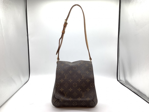 バッグのLOUIS　VUITTON