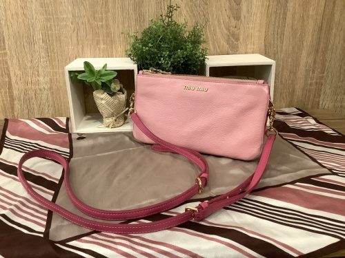 バッグ・財布のバッグ