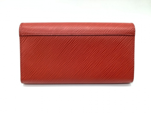 長財布のLOUIS VUITTON