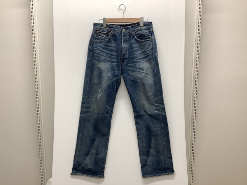 パンツのデニムパンツ