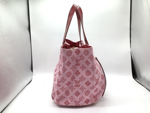 バッグのLOUIS VUITTON