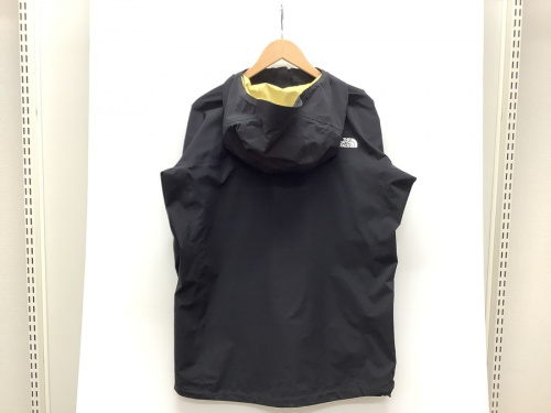 ナイロンジャケットのTHE NORTH FACE