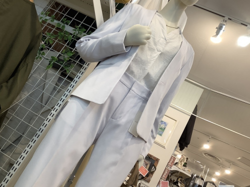 レディースファッションの春物