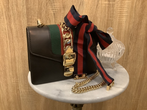 バッグ・財布のバッグ