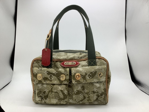 バッグのトートバッグ