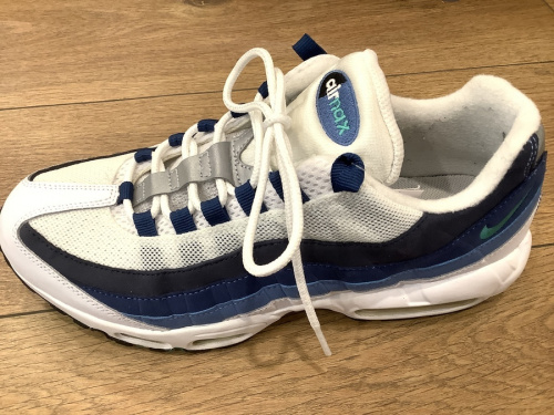 NIKEの二俣川　靴