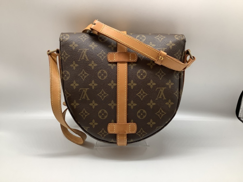 ショルダーバッグのLOUIS VUITTON