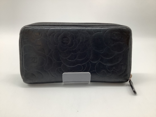 長財布のCHANEL