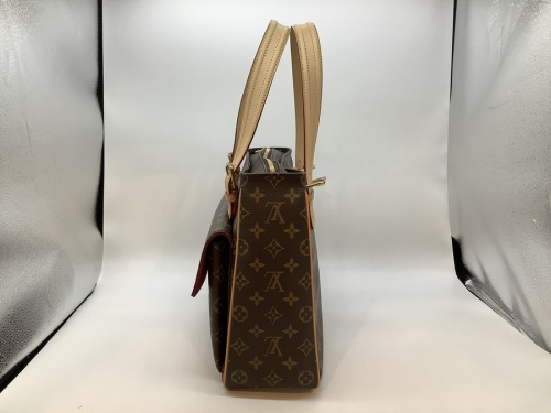 ショルダーバッグのLOUIS VUITTON