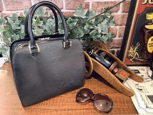 バッグ・財布のバッグ