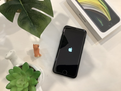 モバイル機器のスマートフォン