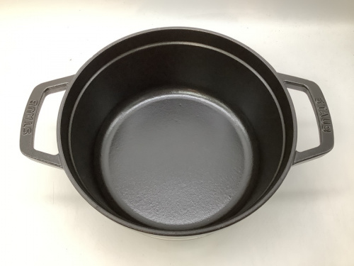 鍋のSTAUB