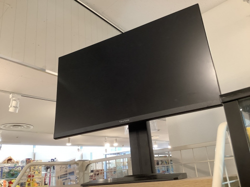 液晶モニターのView Sonic