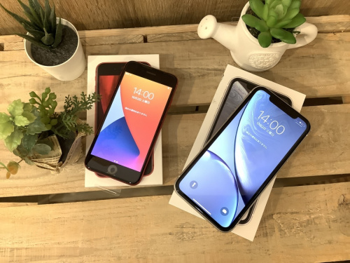 モバイル機器のスマートフォン