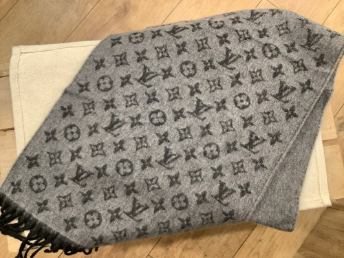 服飾小物のマフラー