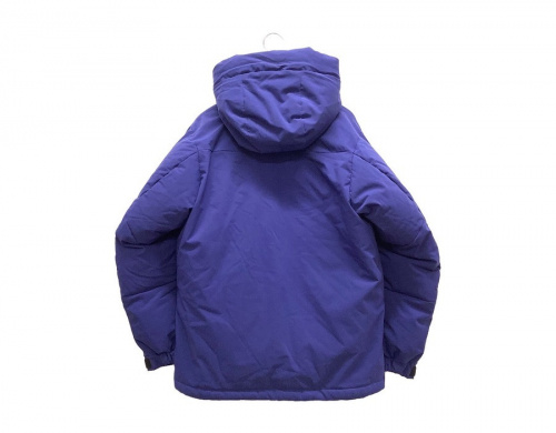 ダウンジャケットのBEAMS