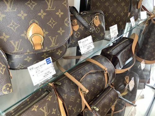 LOUIS VUITTONのルイヴィトン