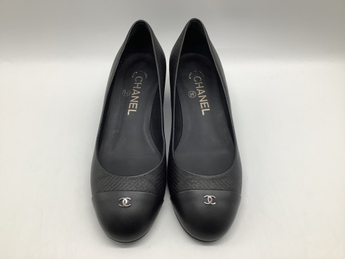 パンプスのCHANEL