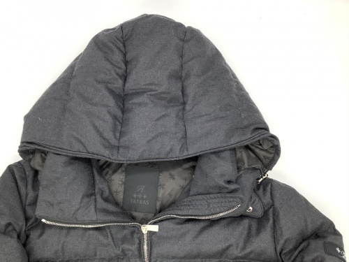 トップスのジャケット