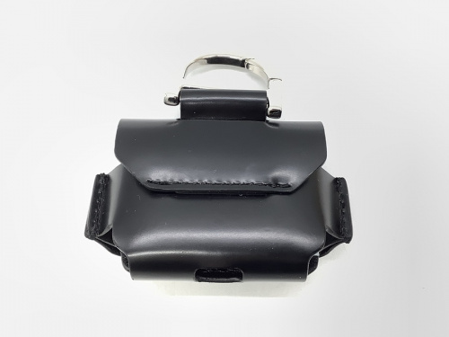AirPods用ケースのDior