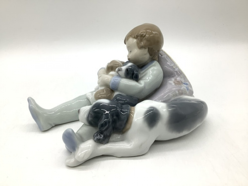 みんなおねんねのLLADRO