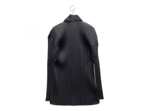 プリーツシャツのPLEATS PLEASE