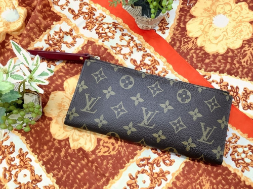 バッグ・財布の財布