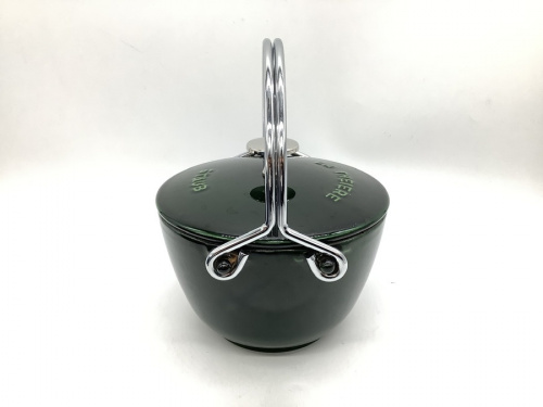 ティーポットのSTAUB