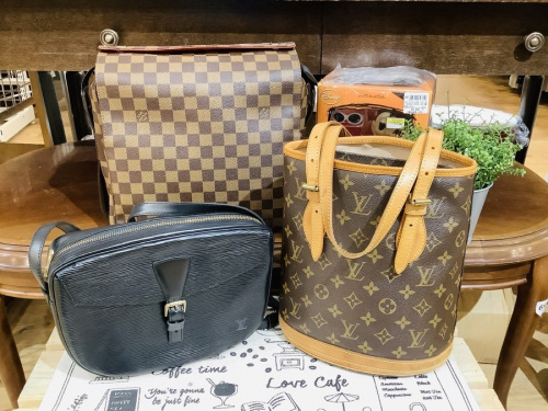 ブランド・ラグジュアリーのLOUIS VUITTON