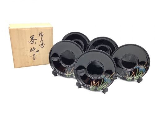 茶托の輪島塗