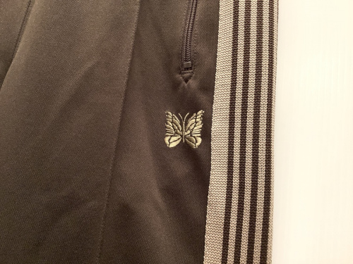 Needlesの二俣川 洋服