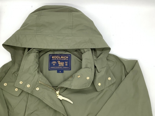 トップスのジャケット