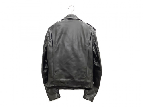 ライダースジャケットのLewis Leathers