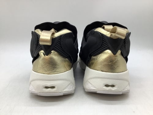 REEBOKのシューズ