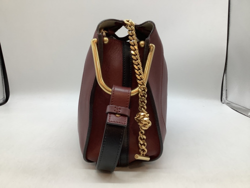 ショルダーバッグのCHLOE
