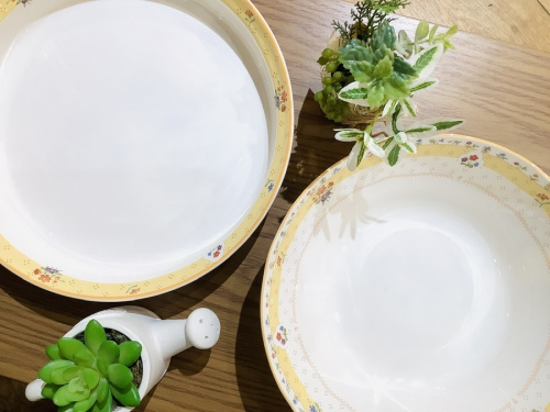 テーブルウェアの洋食器